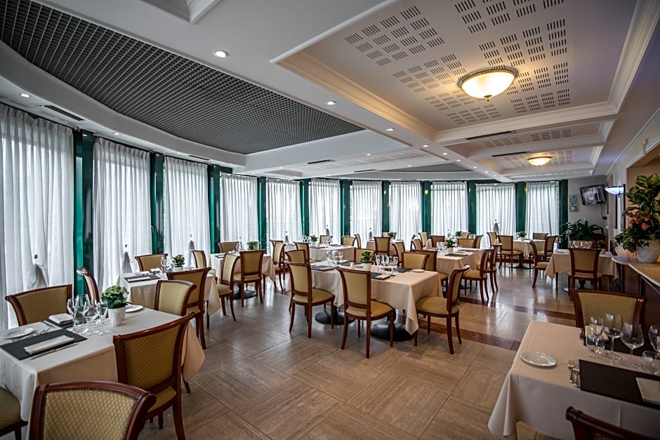 Just Hotel Saronno