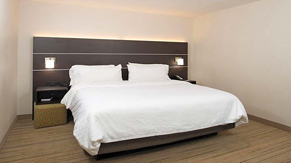 Holiday Inn Express Cincinnati West By IHG