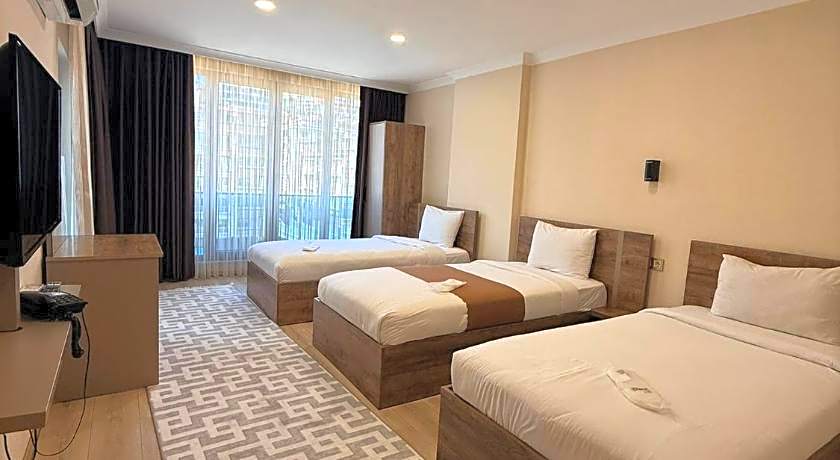 Rena Grand Residence & Suit
