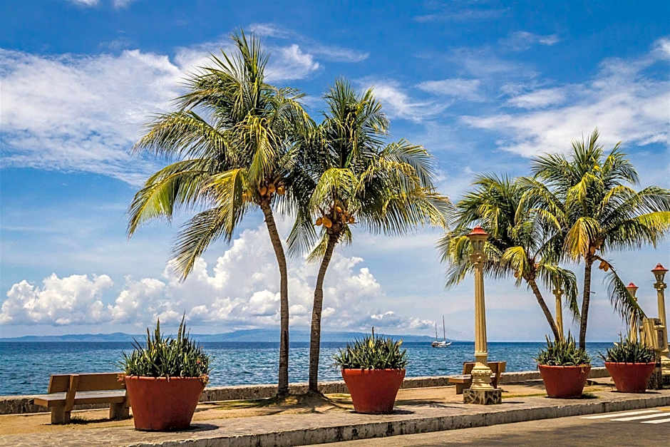 Dumaguete Royal Suite Inn