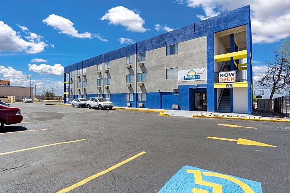 Days Inn by Wyndham Albuquerque I-25