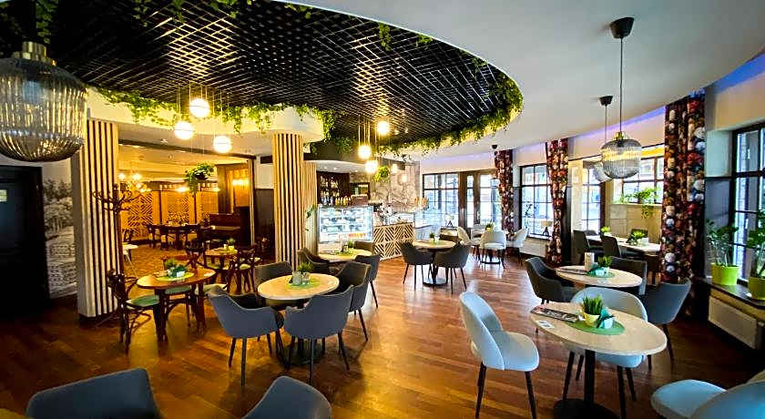 Hotel Krysztal Conference & Spa