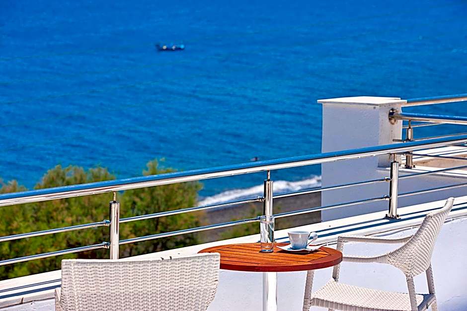 Alesahne Beach Hotel