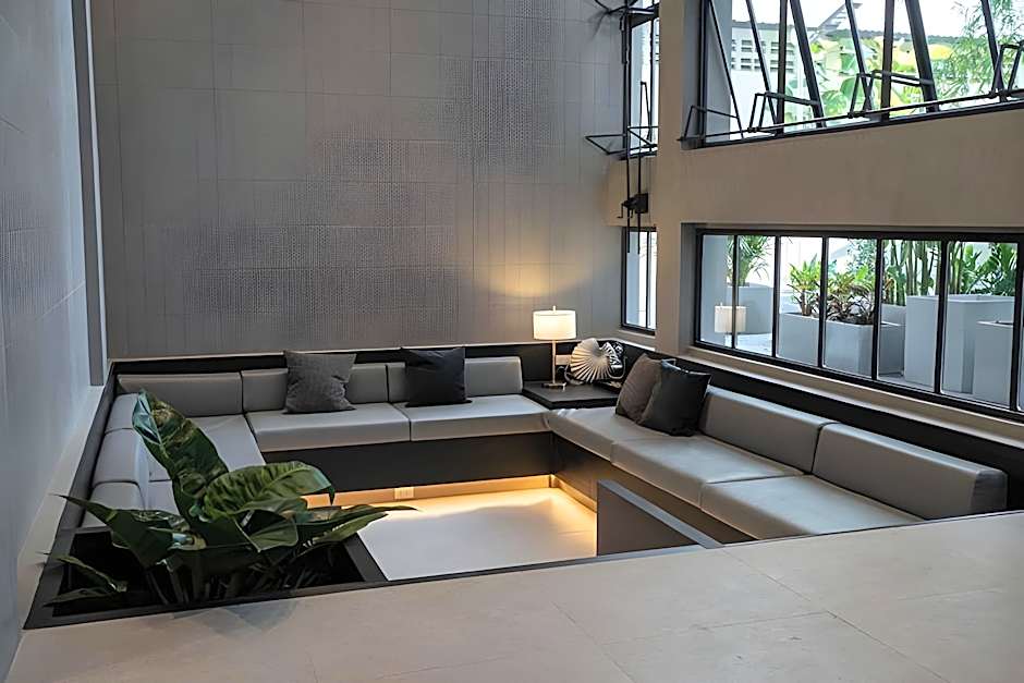 EXII Hotel Ngamwongwan