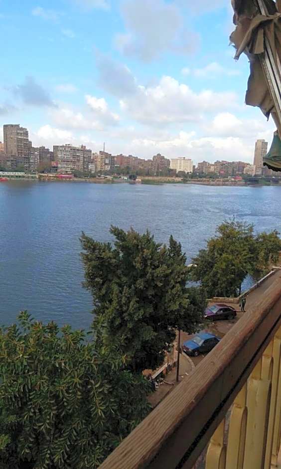 Al Tajouri Apartment in Cairo