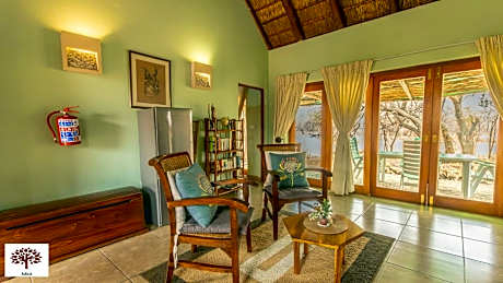 Zebula Golf and Wildlife Estate - Walk of the Eland Pax 12 - Moi Signature Luxury villa