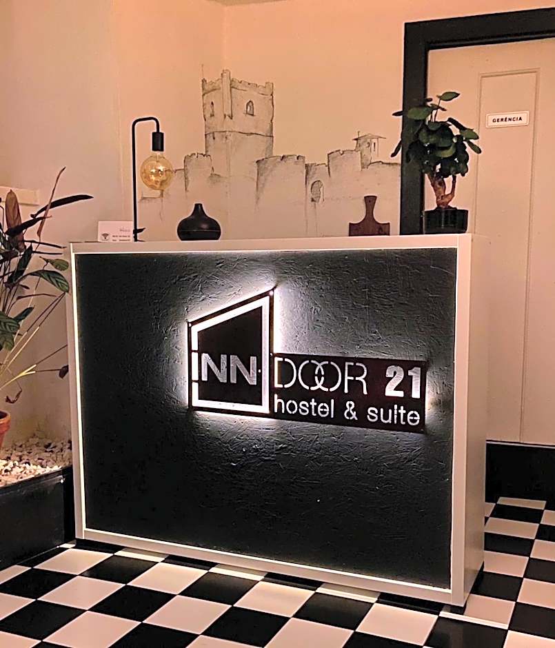 Inn Door 21 - Hostel & Suite