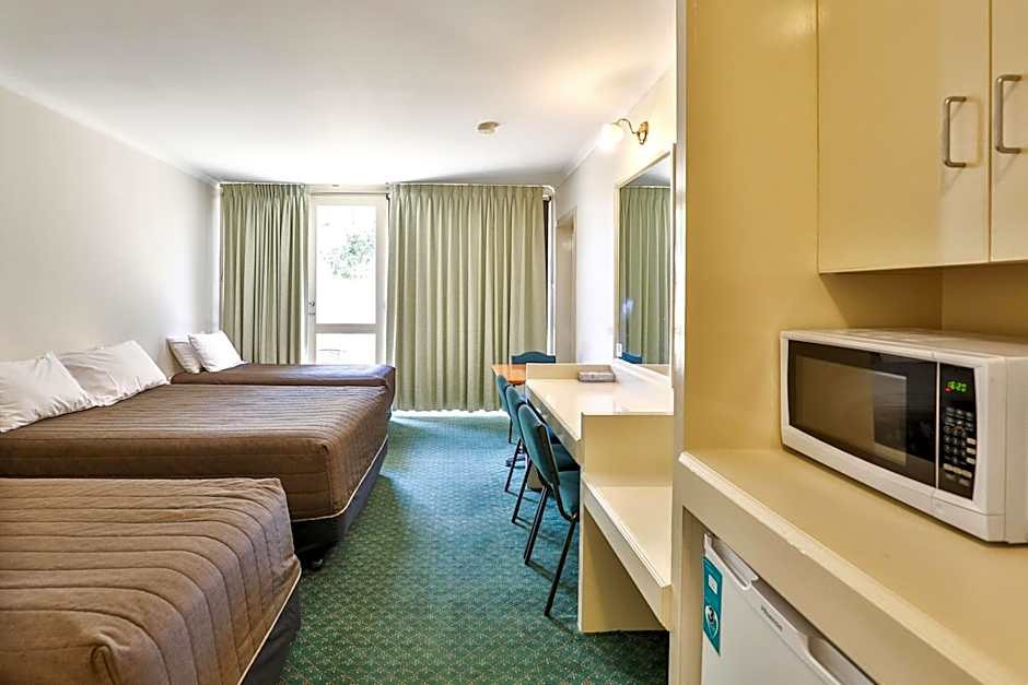 Cottonwood Motor Inn