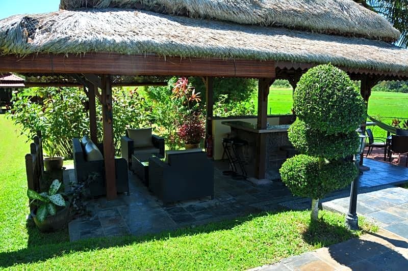 Sunset Valley Holiday Houses