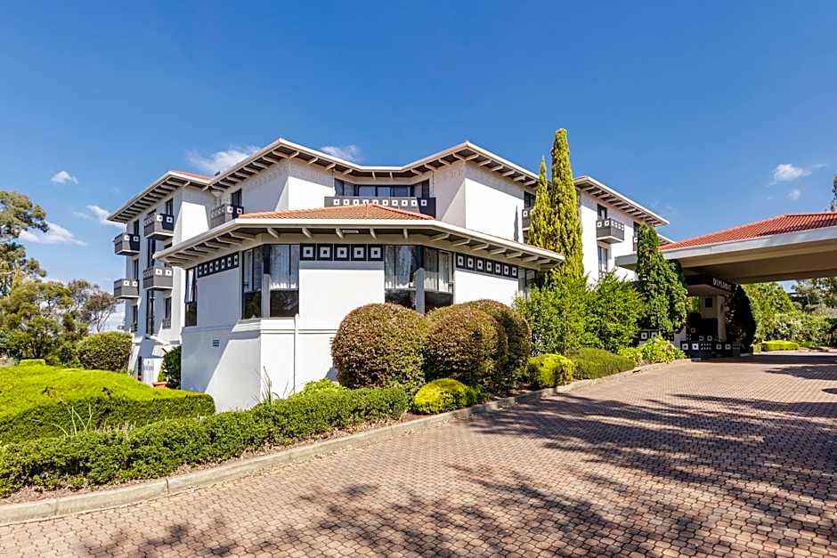 Ramada by Wyndham Diplomat Canberra