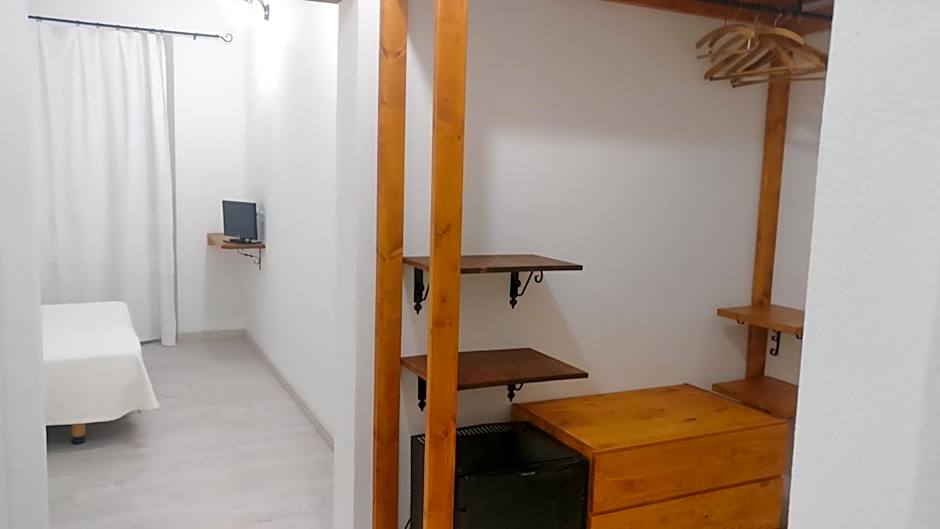 Photo 1 of 3 of Quadruple Room