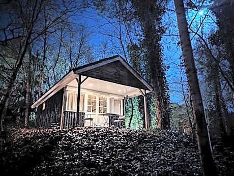 Lodge (2 Adults)