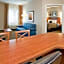 Candlewood Suites Kansas City Northeast By IHG