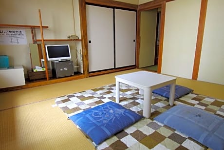 Japanese-Style Superior Room with Shared Bathroom B