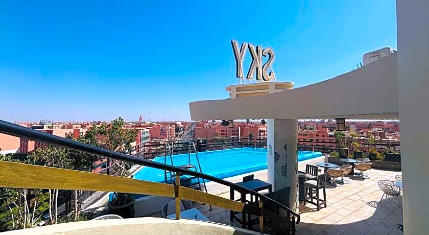 La Renaissance Hotel