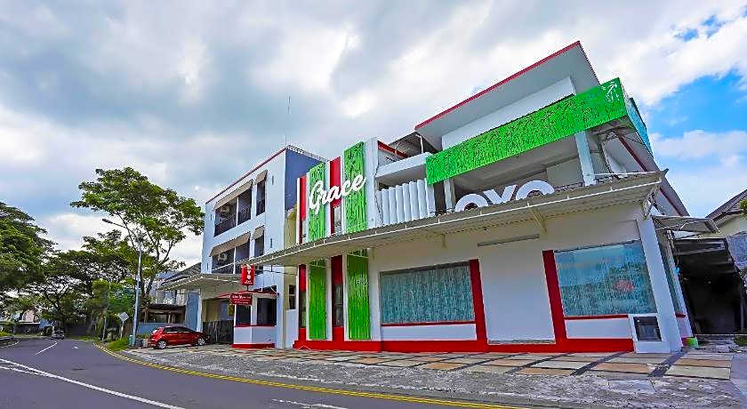 OYO Life 511 Grace Residence