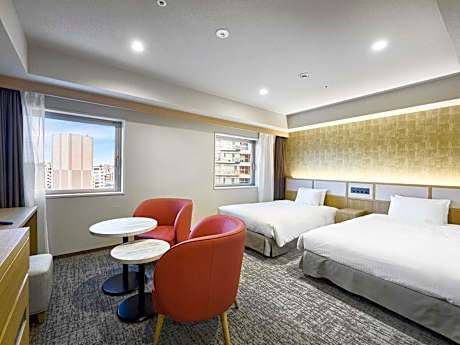 Universal Twin Room for 1 Person - Non-Smoking