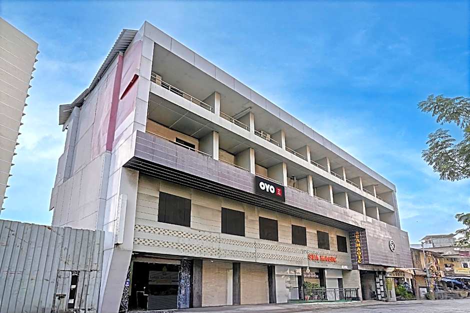 Hotel O Lotus Residency Near Anand Nagar Metro Station