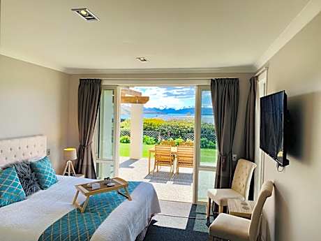 Double Room with Private External Bathroom 2