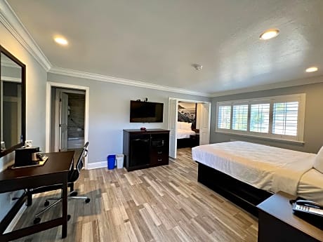 Two-Bedroom King Suite - Non-Smoking