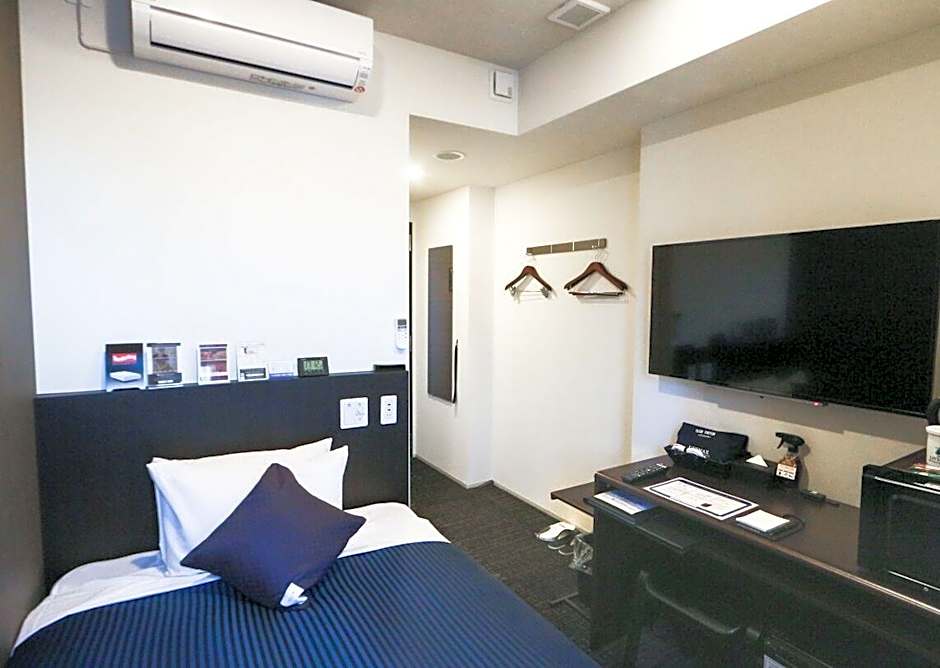 HOTEL LiVEMAX SENDAI HIROSEDORI