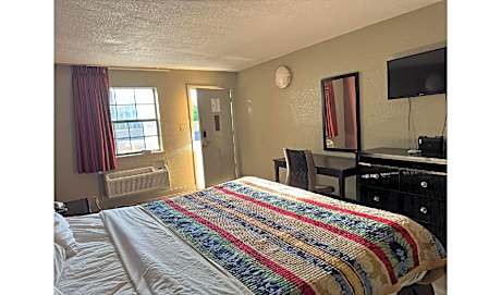 King Bed Non-Smoking/284816