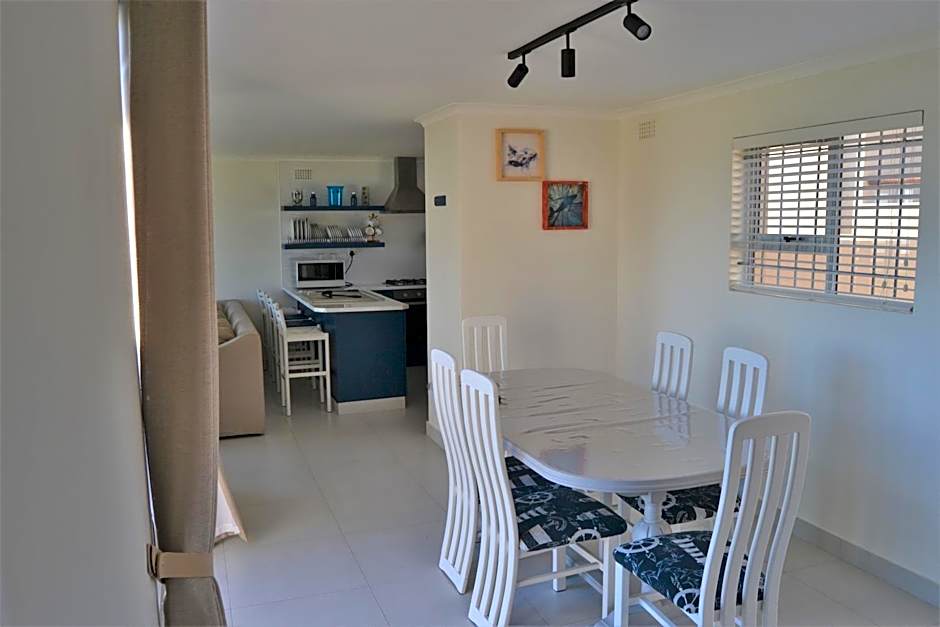 Hermanus Beach Club - St Tides House 19