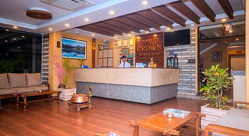 Hotel Crown Himalayas