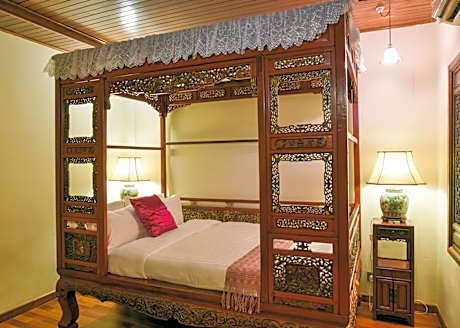 Mandarin Suite