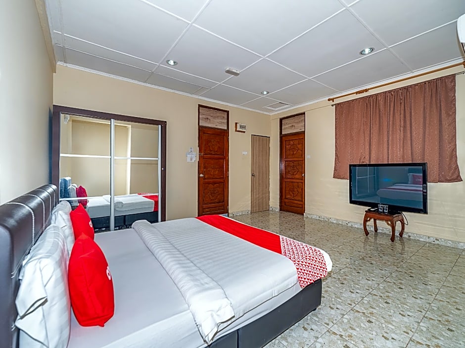 OYO 89932 DD Homestay