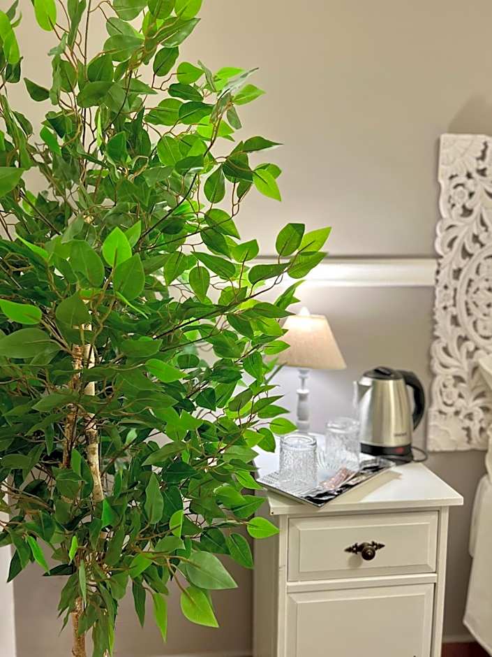 MILUAR - centro storico - lungo la via della Musica