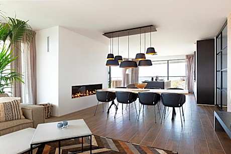 Maris Apartments