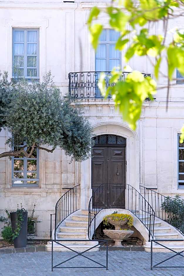 Hotel Atrium Arles Centre