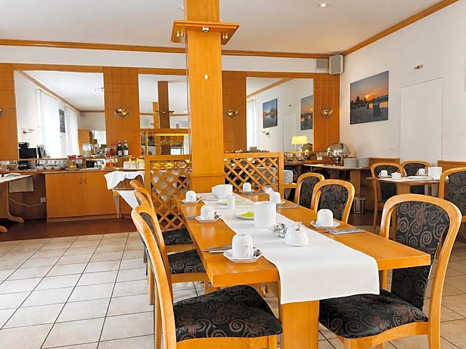 Wolfsburg Fallersleben Hotel by Belvilla