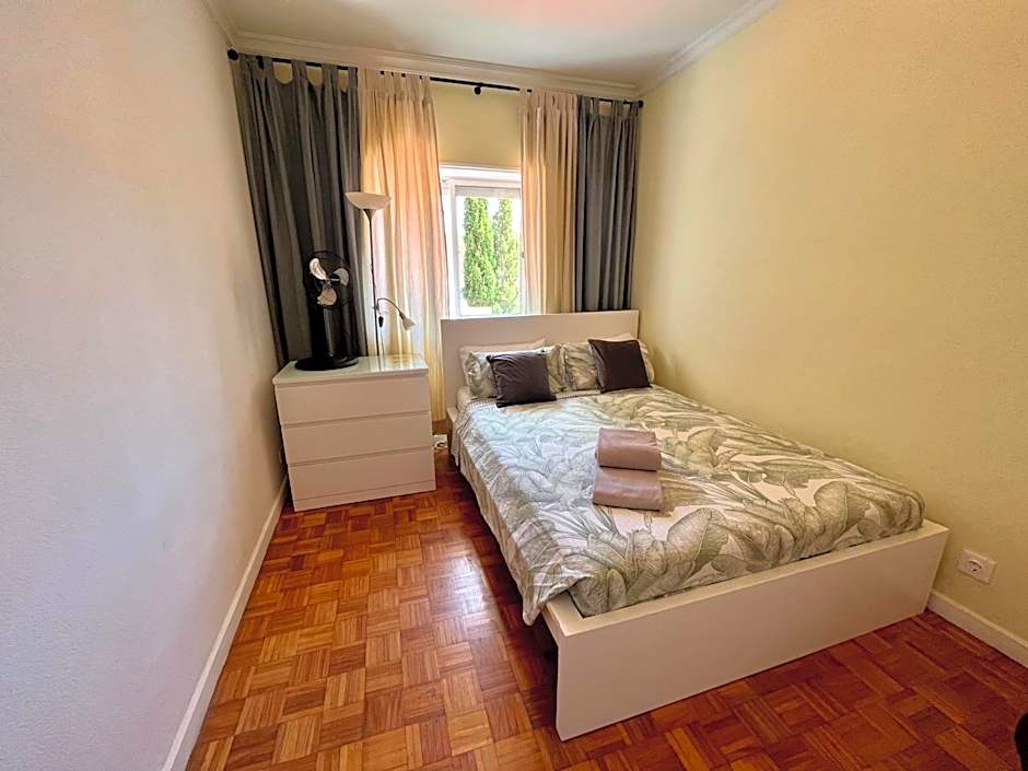 Ljmonade Hostel