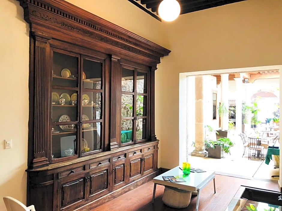 Hotel Hosting House Expres