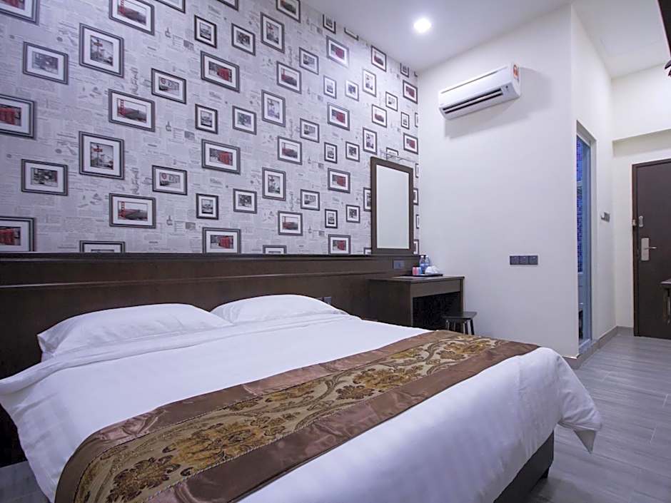 Islander Lodge by LWE