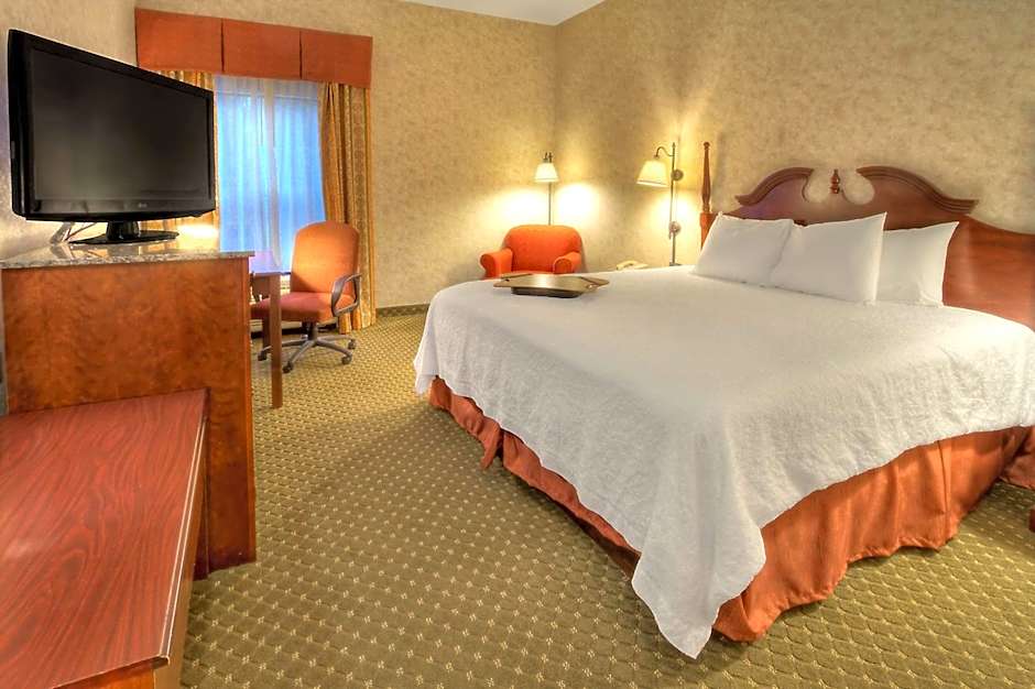 Hampton Inn By Hilton Marion