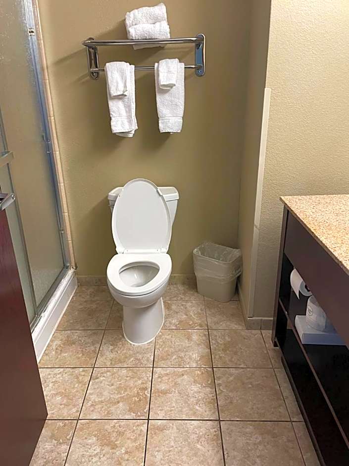 Holiday Inn Express & Suites Belle Vernon By IHG