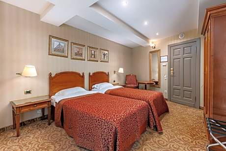 Classic Double Room