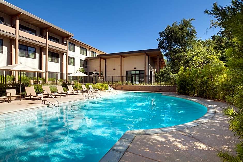 Sheraton Redding Hotel at the Sundial Bridge