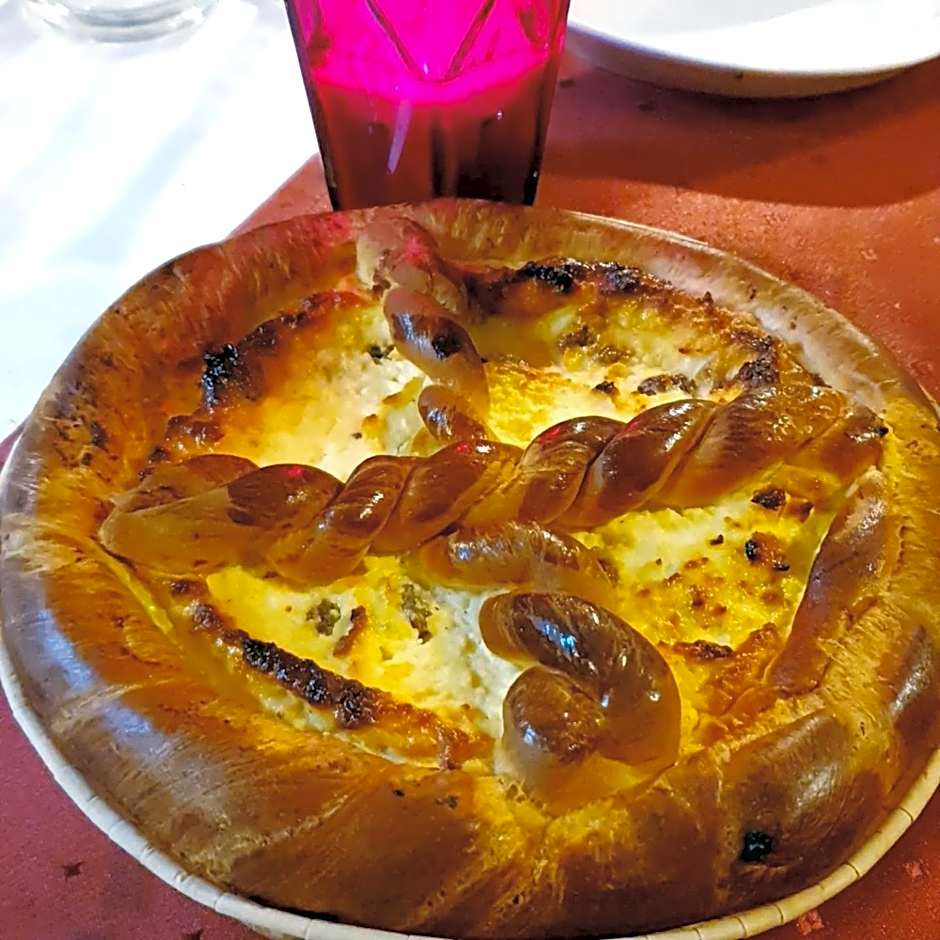 Hotel Restaurant Plutitor Delta Ways