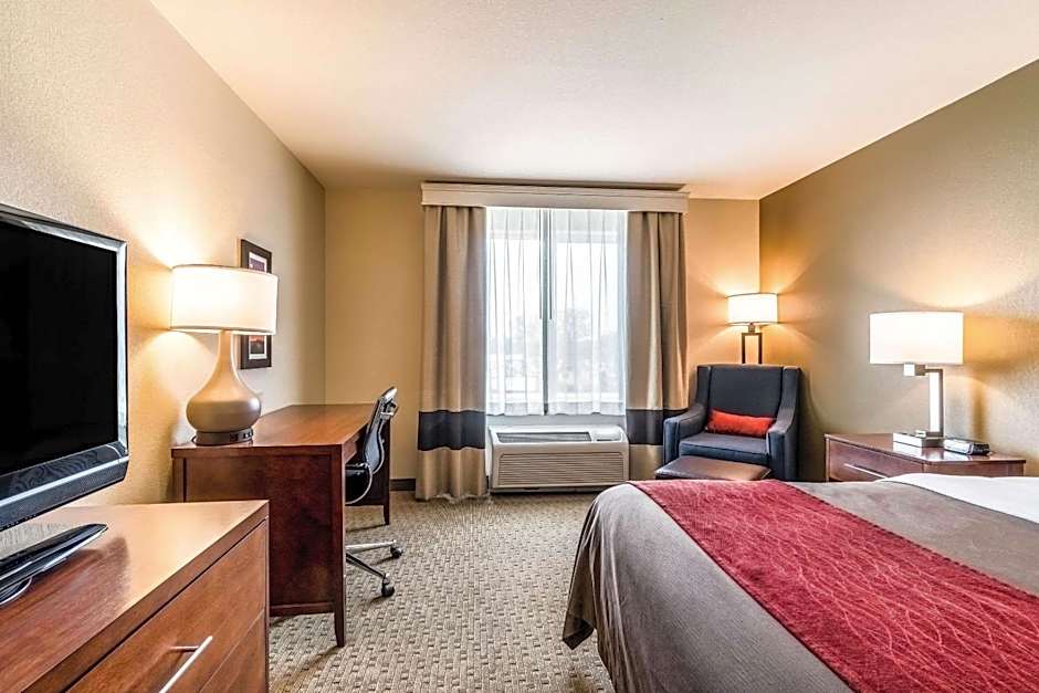 Comfort Inn & Suites