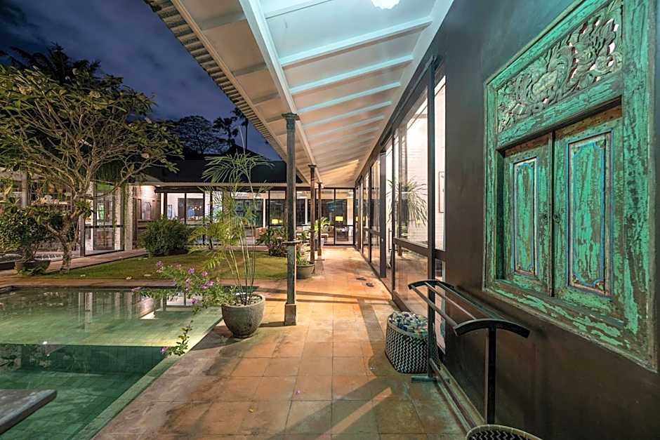 Villa Sajak 5 Bedroom Umalas