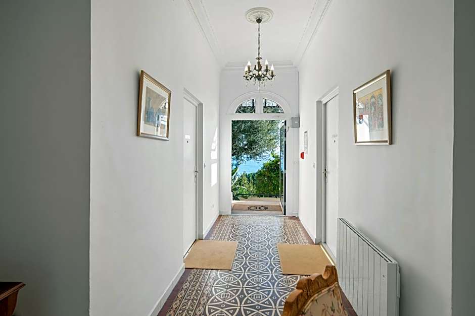 Hôtel Le Roquebrune