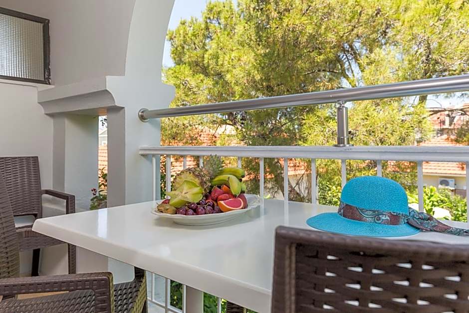 Acharavi Beach Hotel