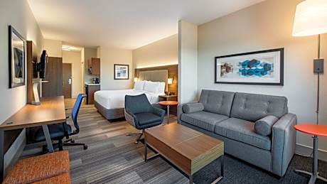 King Suite with Sofa Bed