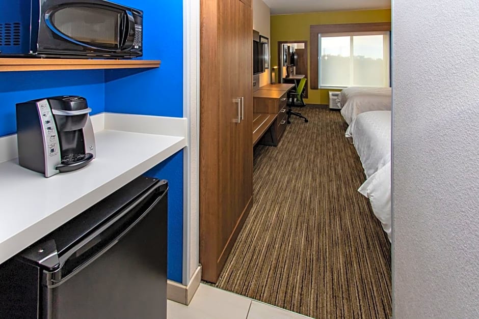 Holiday Inn Express Hotel & Suites Roseville - Galleria Area By IHG