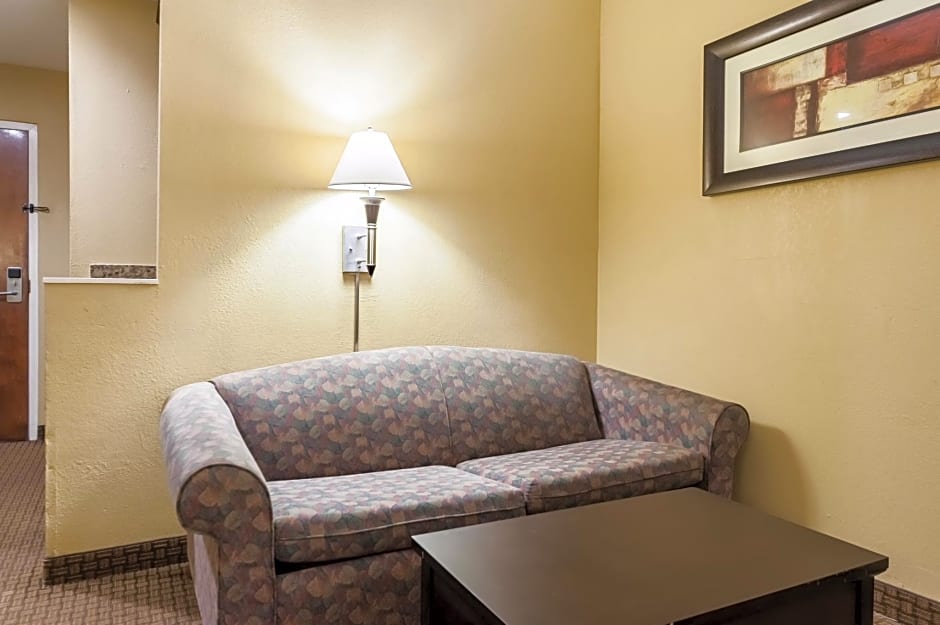 Quality Inn & Suites Lafayette