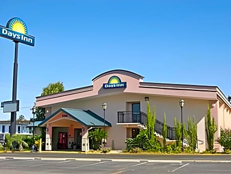 Days Inn by Wyndham Tallahassee University Center
